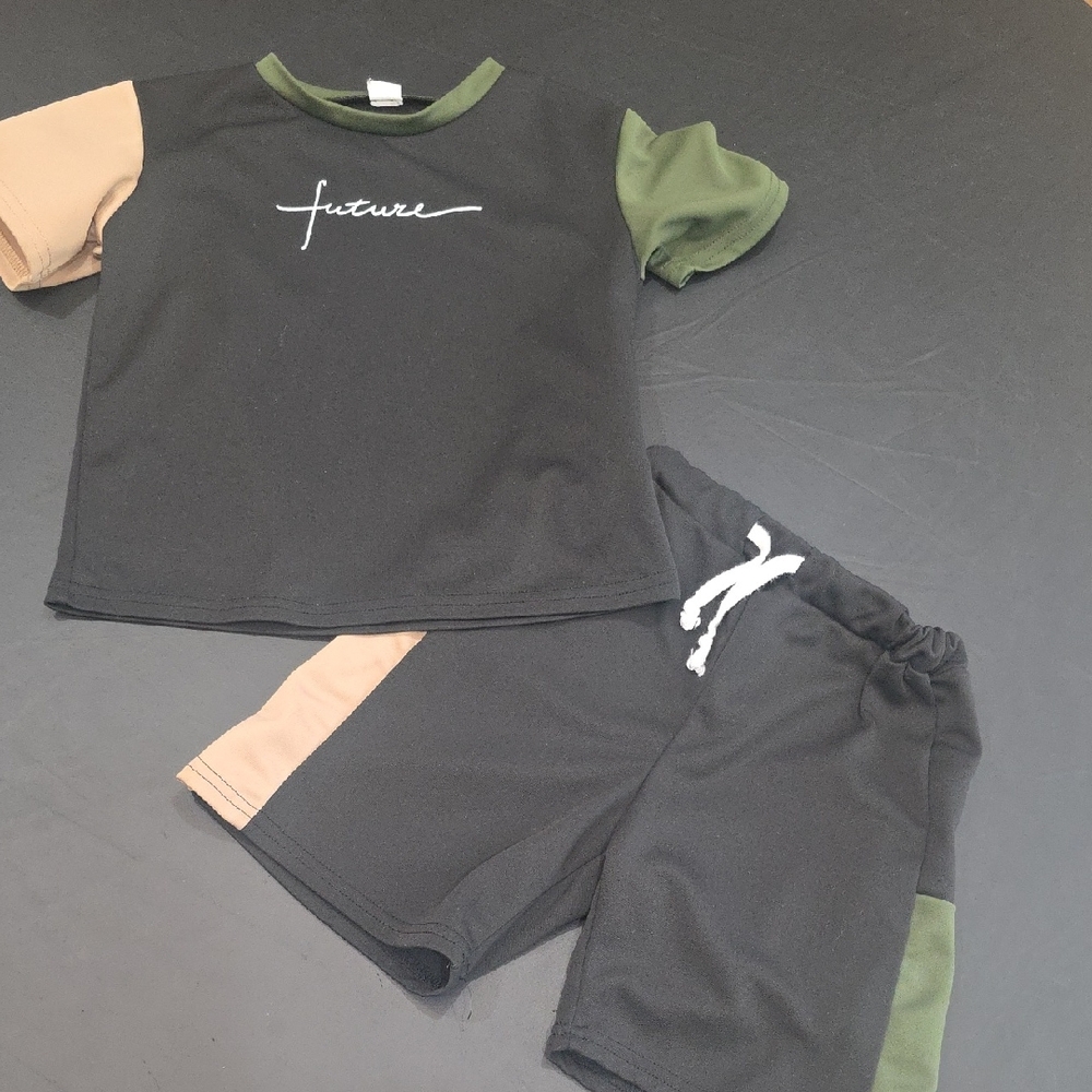 SHEIN Black and Green Kids Matching Set